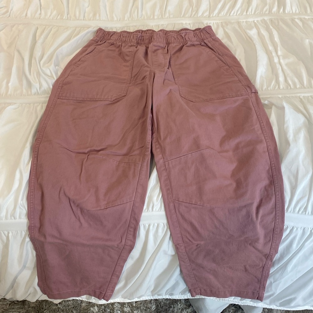 Old navy dusty pink pull on cargo pants